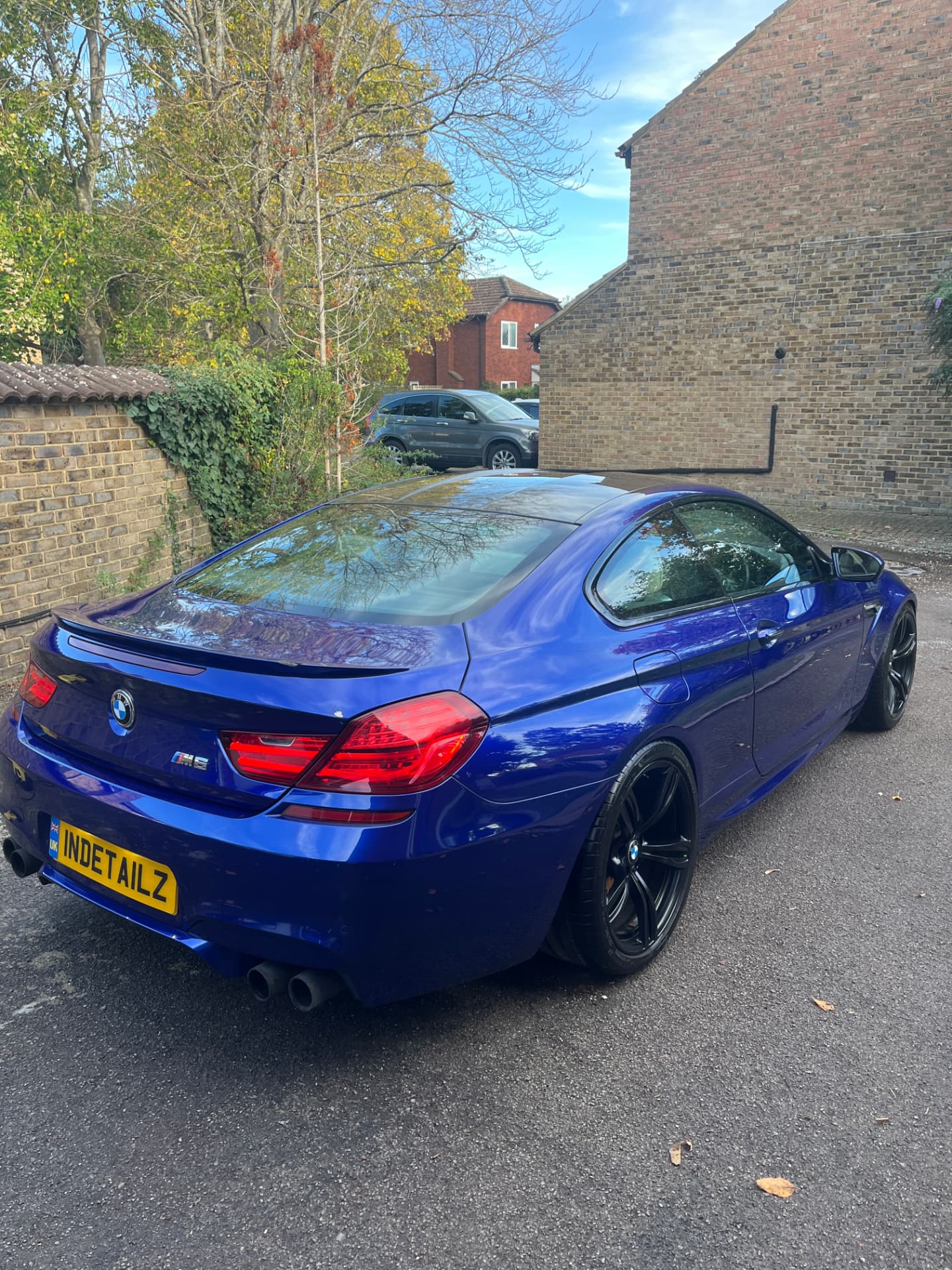 Blue BMW M6 after a detail